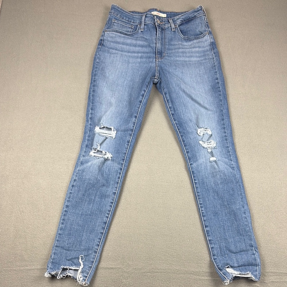 LEVI’S 721 High Rise Skinny Distressed Women’s Size 30
